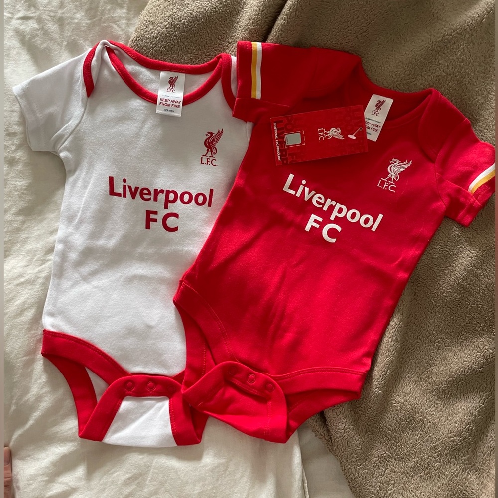 Liverpool LFC 2 onesies ⚽️